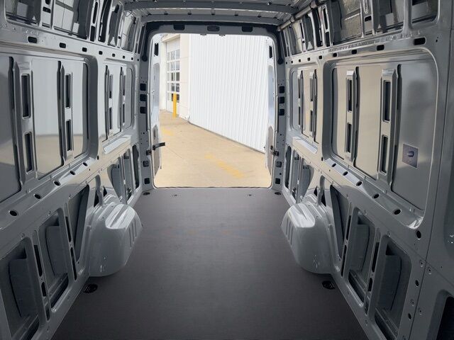 2025 Mercedes-Benz Sprinter 2500 Cargo 170 WB West Burlington IA 2025 Mercedes-Benz Sprinter 2500 Cargo 170 WB West Burlington IA