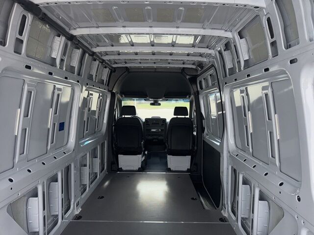 2025 Mercedes-Benz Sprinter 2500 Cargo 170 WB West Burlington IA 2025 Mercedes-Benz Sprinter 2500 Cargo 170 WB West Burlington IA