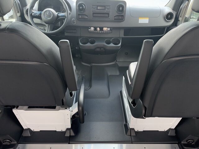 2025 Mercedes-Benz Sprinter 2500 Cargo 170 WB West Burlington IA 2025 Mercedes-Benz Sprinter 2500 Cargo 170 WB West Burlington IA