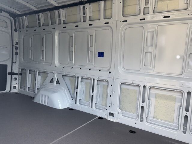 2025 Mercedes-Benz Sprinter 2500 Cargo 170 WB West Burlington IA 2025 Mercedes-Benz Sprinter 2500 Cargo 170 WB West Burlington IA