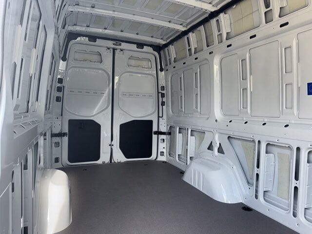 2025 Mercedes-Benz Sprinter 2500 Cargo 170 WB West Burlington IA 2025 Mercedes-Benz Sprinter 2500 Cargo 170 WB West Burlington IA