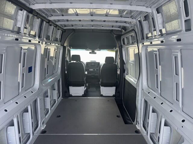 2025 Mercedes-Benz Sprinter 2500 Cargo 170 WB West Burlington IA