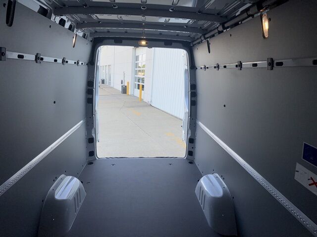 2025 Mercedes-Benz Sprinter 2500 Cargo 170 WB West Burlington IA