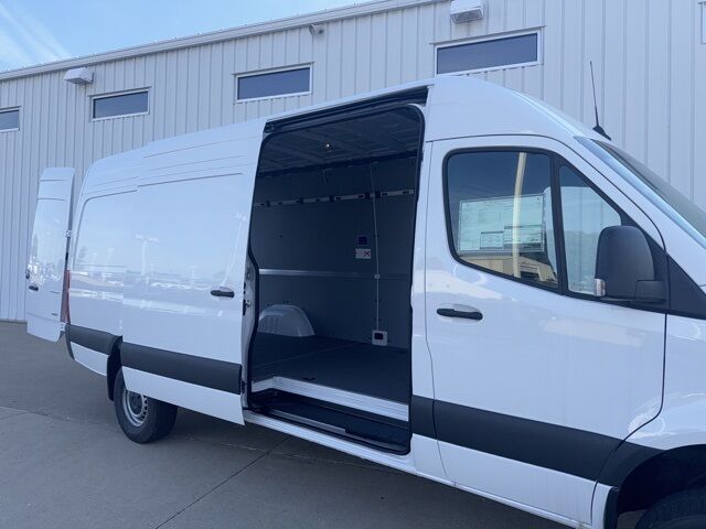 2025 Mercedes-Benz Sprinter 2500 Cargo 170 WB West Burlington IA