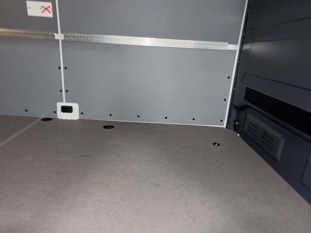 2025 Mercedes-Benz Sprinter 2500 Cargo 170 WB West Burlington IA 2025 Mercedes-Benz Sprinter 2500 Cargo 170 WB West Burlington IA