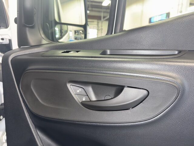 2025 Mercedes-Benz Sprinter 2500 Cargo 170 WB West Burlington IA 2025 Mercedes-Benz Sprinter 2500 Cargo 170 WB West Burlington IA