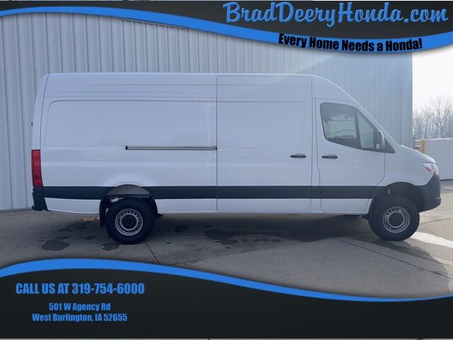 2025 Mercedes-Benz Sprinter 2500 Cargo 170 WB West Burlington IA