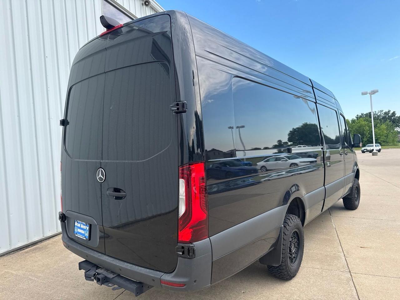 2025 Mercedes-Benz Sprinter 2500 Cargo 170 WB West Burlington IA