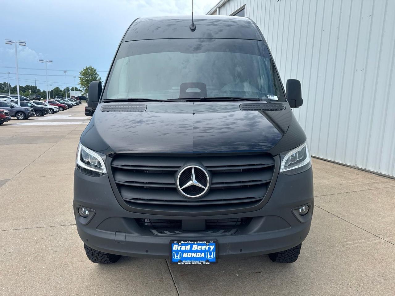 2025 Mercedes-Benz Sprinter 2500 Cargo 170 WB West Burlington IA