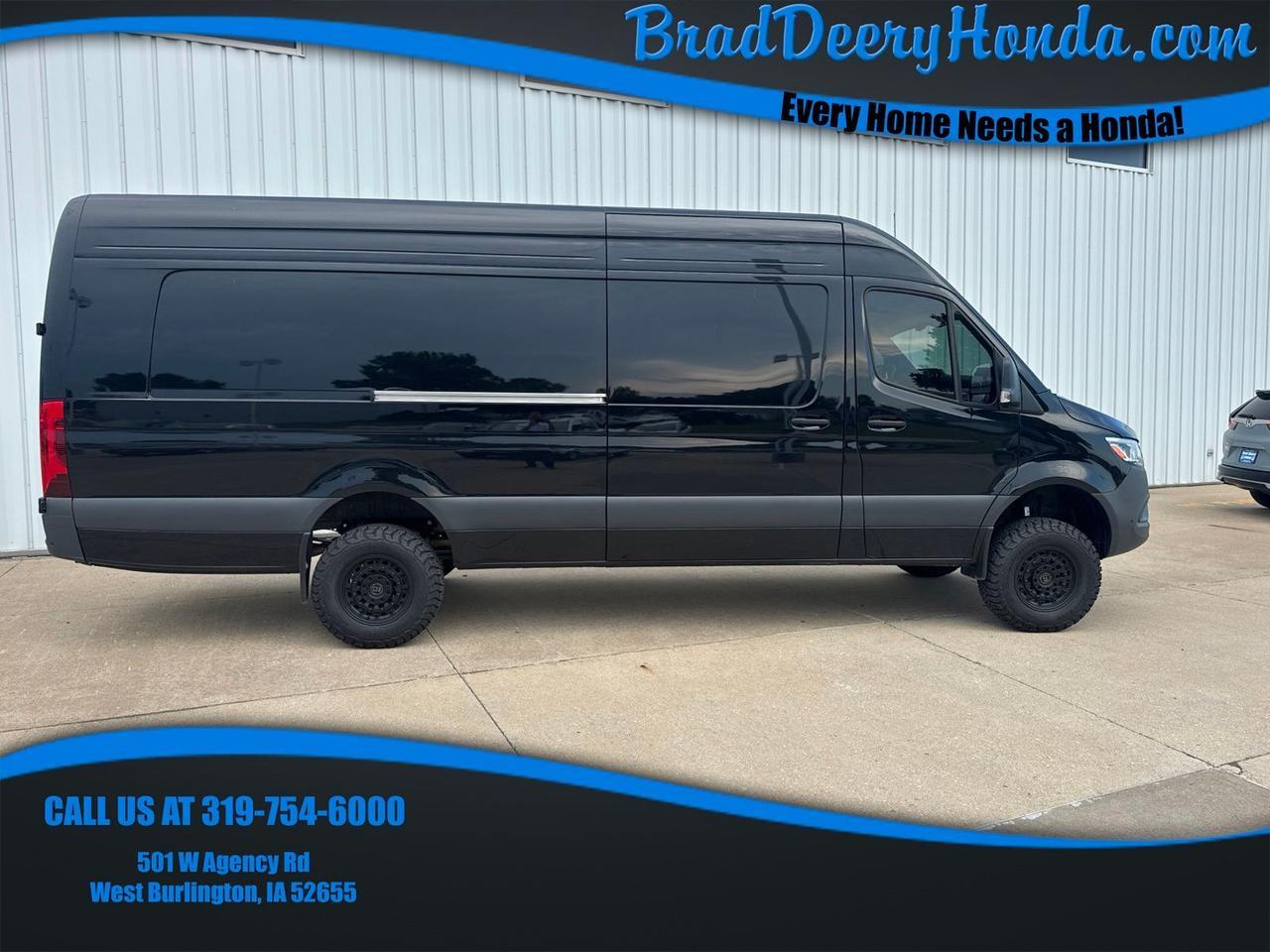2025 Mercedes-Benz Sprinter 2500 Cargo 170 WB West Burlington IA