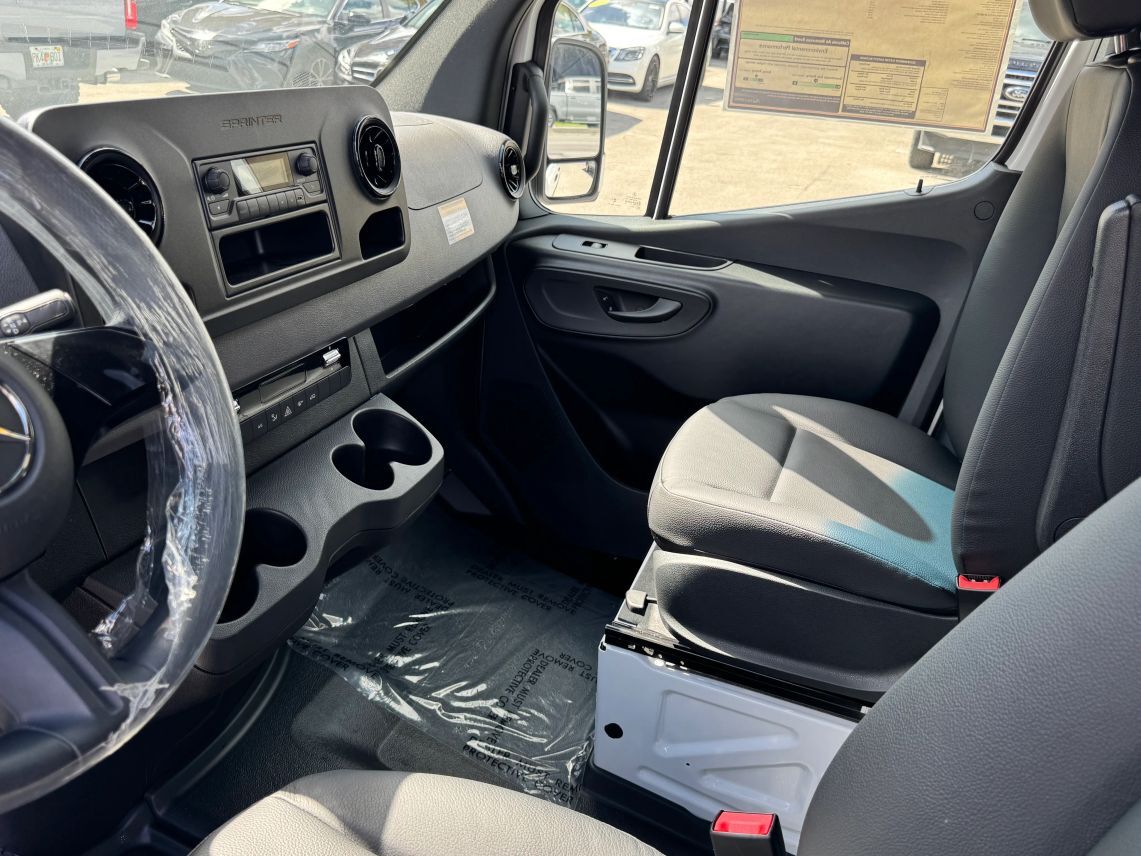 2025 Mercedes-Benz Sprinter 2500 Cargo High Roof w/170  WB Van 3D