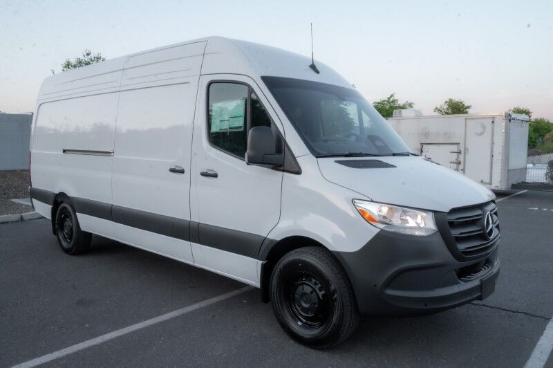 2025 Mercedes-Benz Sprinter Cargo Van 2500 High Roof I4 Diesel 170" RWD