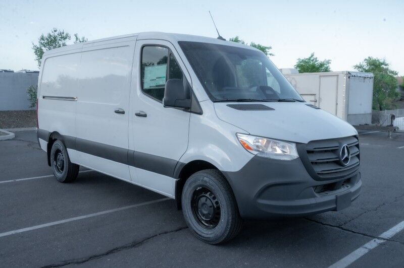 2025 Mercedes-Benz Sprinter Cargo Van 2500 Standard Roof I4 Diesel 144" RWD