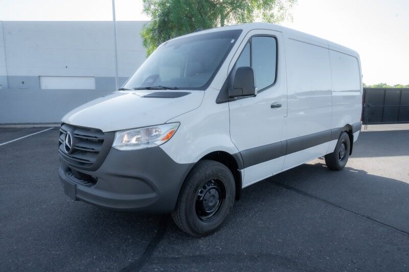 2025 Mercedes-Benz Sprinter Cargo Van 2500 Standard Roof I4 Diesel 144" RWD