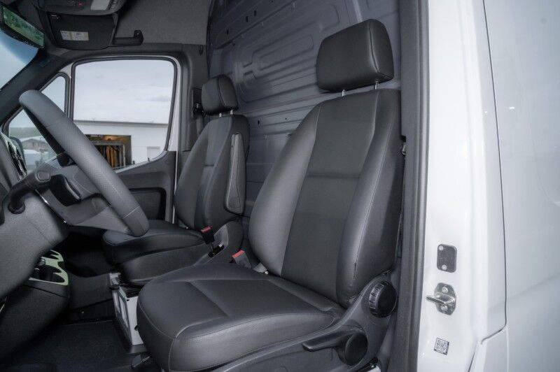 2025 Mercedes-Benz Sprinter Cargo Van 2500 High Roof I4 Diesel 144" RWD Peoria AZ