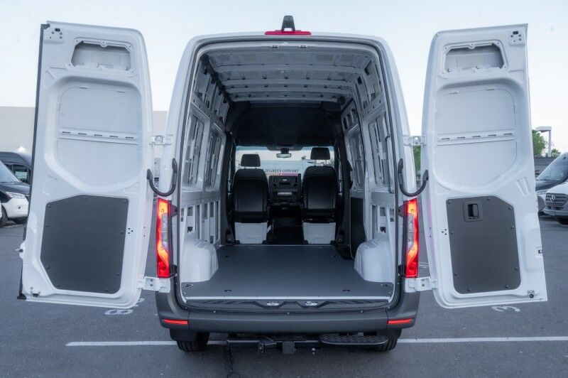 2025 Mercedes-Benz Sprinter Cargo Van 2500 High Roof I4 Diesel 144" RWD Peoria AZ