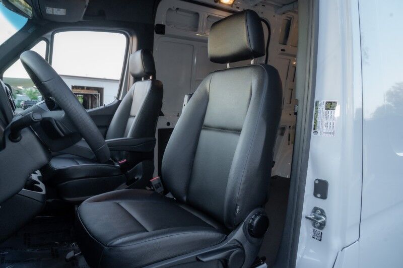 2025 Mercedes-Benz Sprinter Cargo Van 2500 High Roof I4 Diesel 144" RWD Peoria AZ