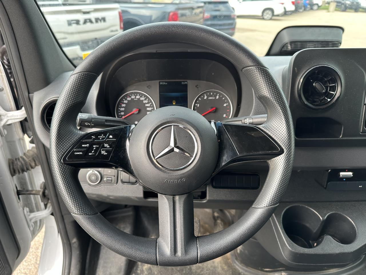 2025 Mercedes-Benz Sprinter Cargo Van 2500 High Roof RWD | 2L Diesel | Heated Seats | Backup Camera | Low KMs Redwater AB