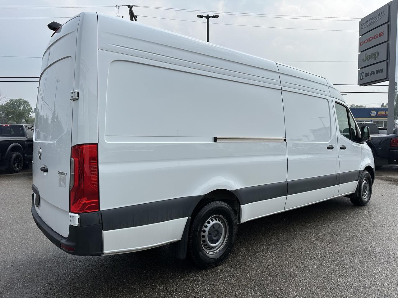 2025 Mercedes-Benz Sprinter Cargo Van 2500 High Roof RWD | 2L Diesel | Heated Seats | Rearview Camera | Low KMs Redwater AB