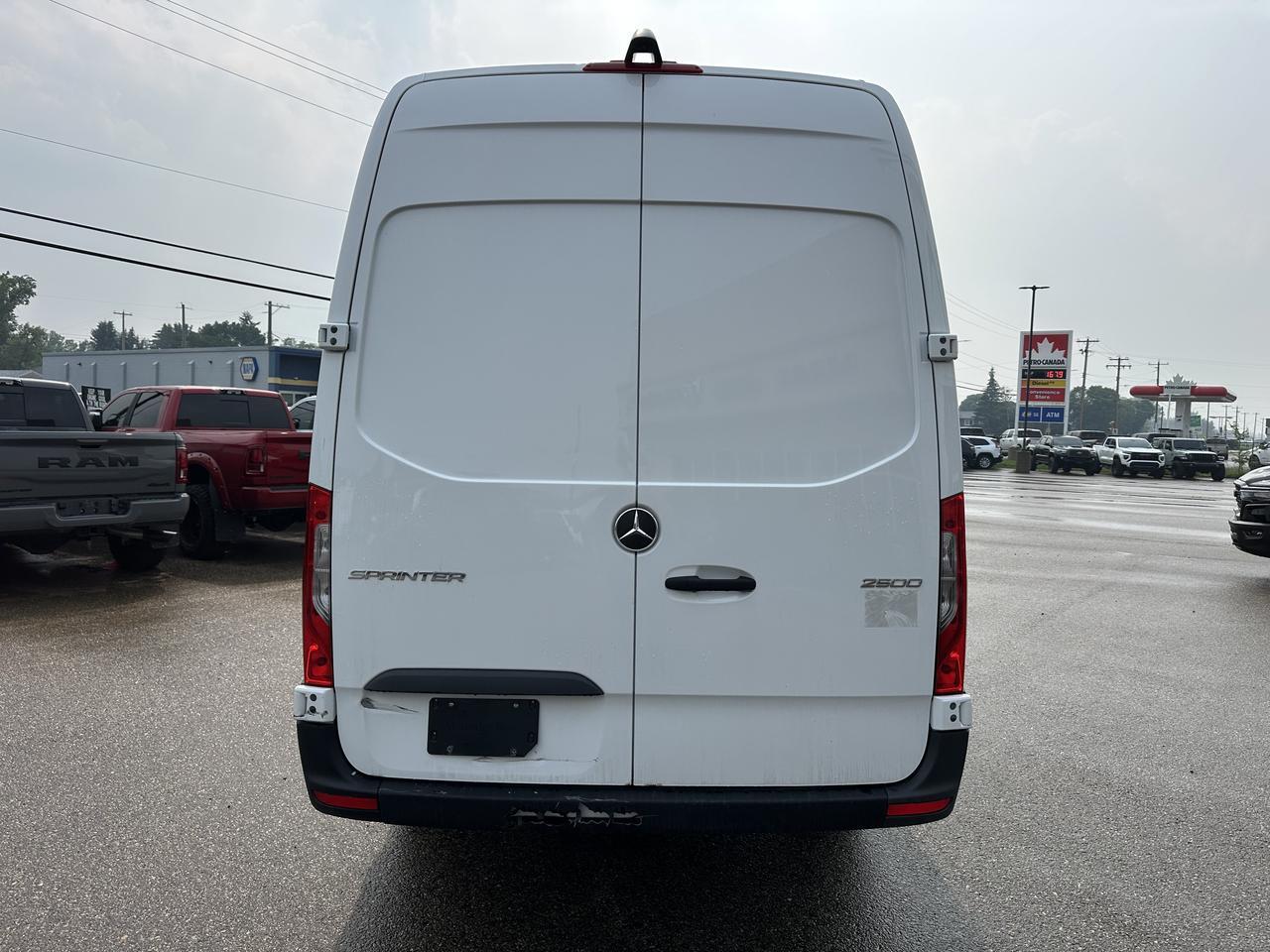 2025 Mercedes-Benz Sprinter Cargo Van 2500 High Roof RWD | 2L Turbo Diesel | Heated Seats | Backup Camera | Very Low KMs Redwater AB