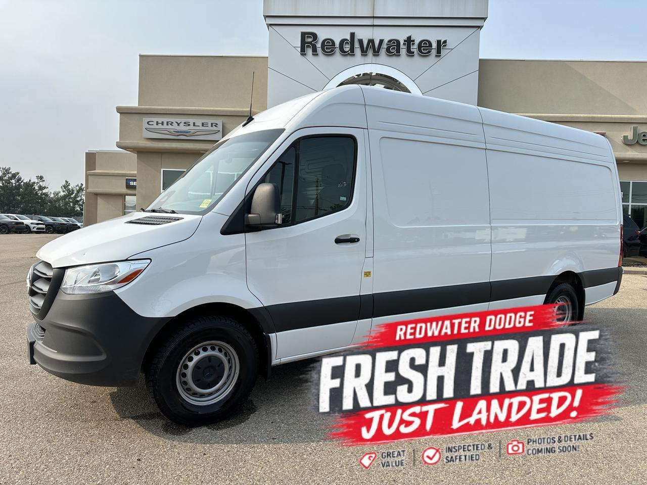 2025 Mercedes-Benz Sprinter Cargo Van 2500 High Roof RWD | Turbo Diesel | Heated Seats | Backup Camera | Low KMs
