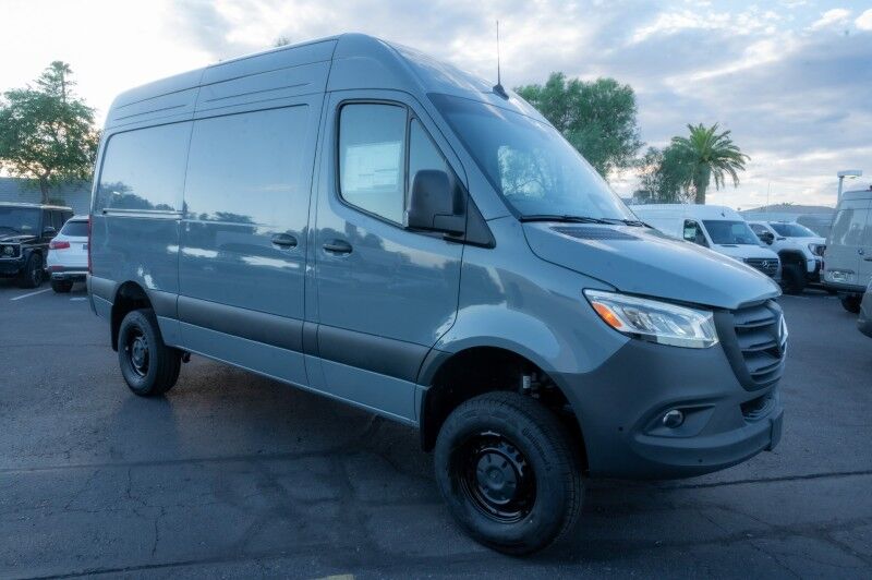 2025 Mercedes-Benz Sprinter Cargo Van 2500 Standard Roof I4 Diesel HO 144" AWD