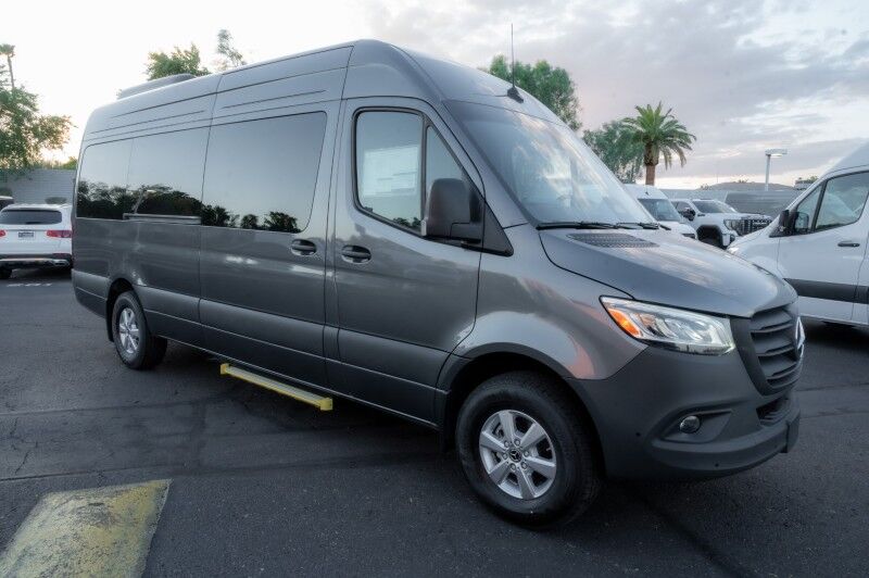 2025 Mercedes-Benz Sprinter Passenger Van 2500 High Roof I4 Diesel HO 170" RWD Select