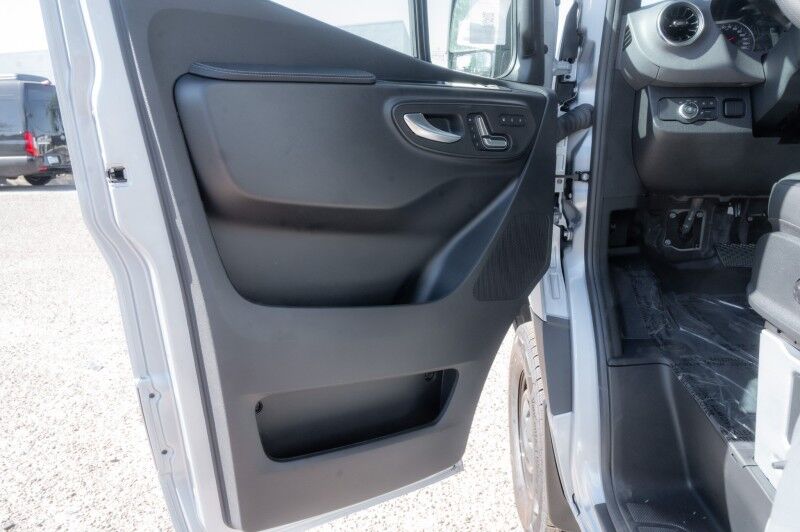 2025 Mercedes-Benz Sprinter Passenger Van 2500 Standard Roof I4 Diesel HO 144" AWD Select Peoria AZ