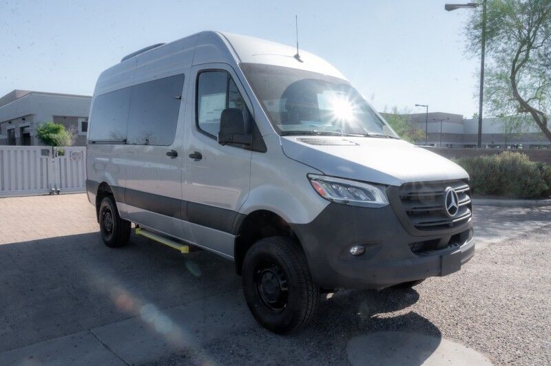 2025 Mercedes-Benz Sprinter Passenger Van 2500 Standard Roof I4 Diesel HO 144" AWD Select