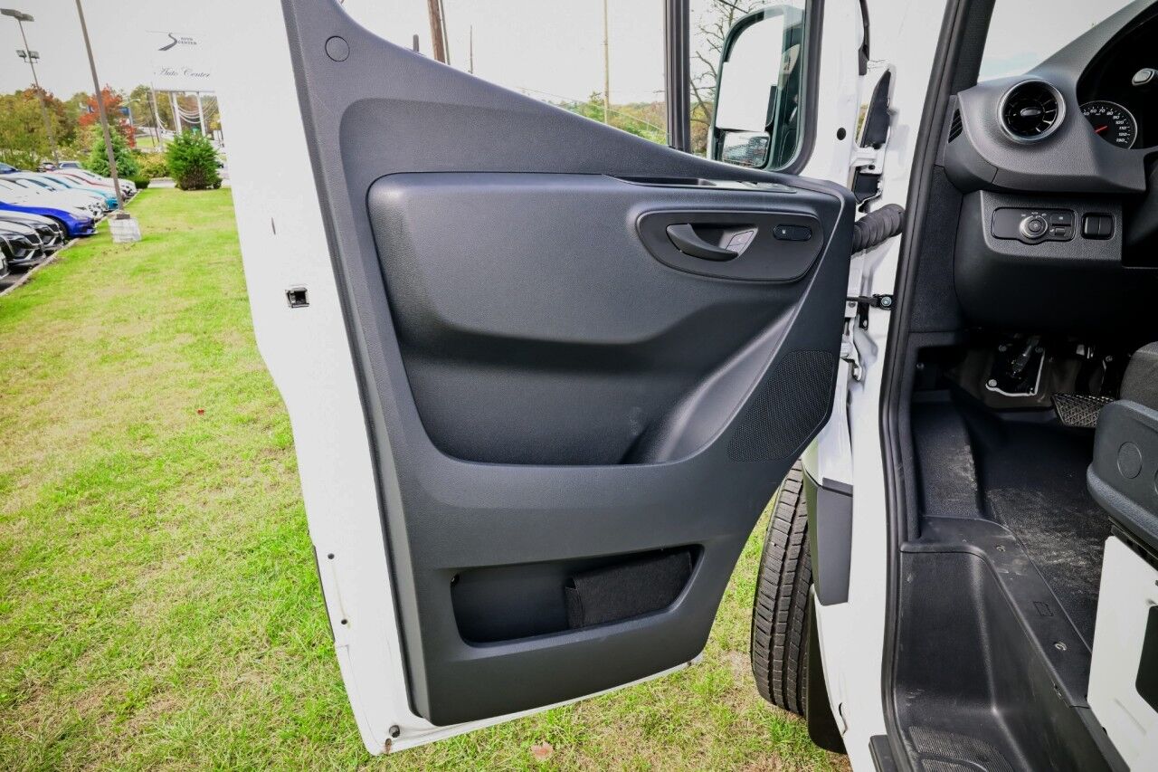 2025 Mercedes-Benz Sprinter Passenger Van High Roof, High Performance A/C Pkg Springfield NJ
