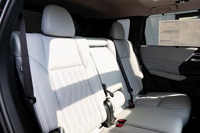 2025 Mitsubishi Outlander Milwaukie OR