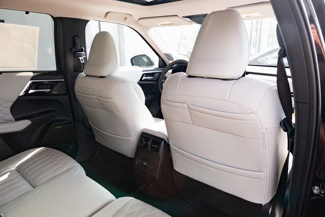 2025 Mitsubishi Outlander Milwaukie OR