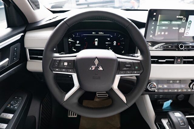 2025 Mitsubishi Outlander Milwaukie OR