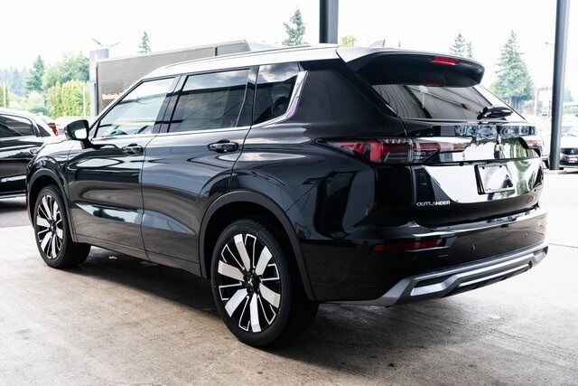 2025 Mitsubishi Outlander Milwaukie OR
