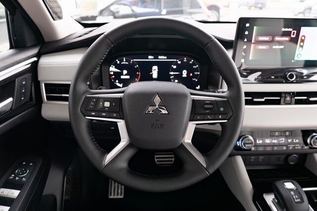 2025 Mitsubishi Outlander Milwaukie OR