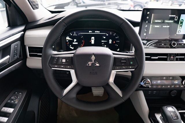 2025 Mitsubishi Outlander Milwaukie OR