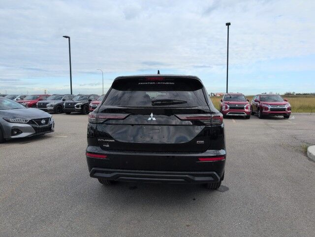 2025 Mitsubishi Outlander ES Grande Prairie AB