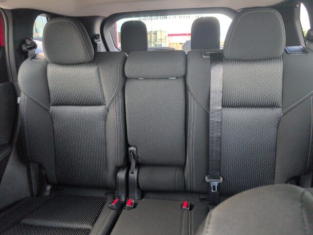 2025 Mitsubishi Outlander ES Grande Prairie AB