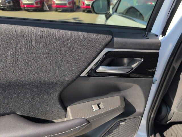 2025 Mitsubishi Outlander ES Grande Prairie AB