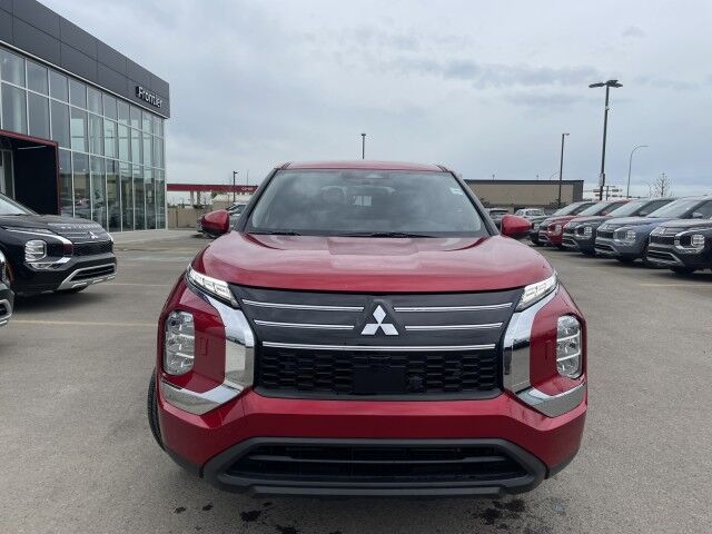 2025 Mitsubishi Outlander ES Grande Prairie AB