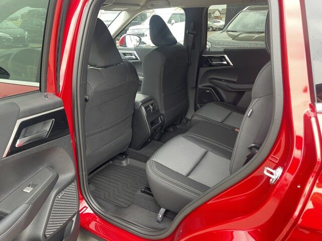 2025 Mitsubishi Outlander ES Grande Prairie AB