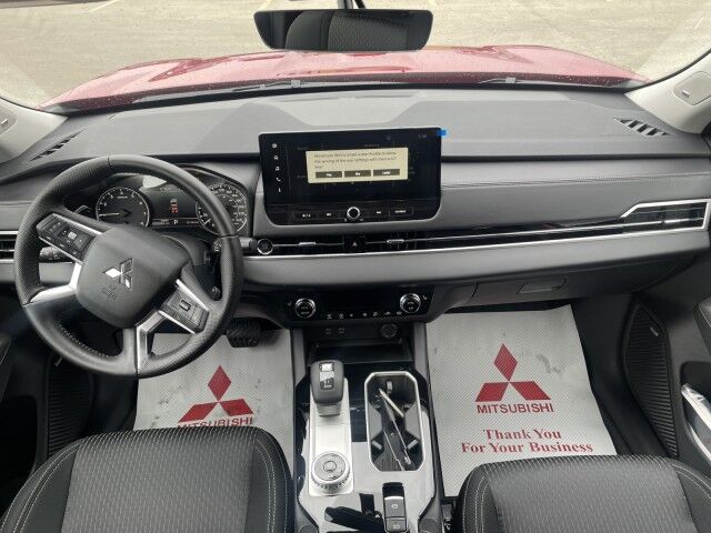 2025 Mitsubishi Outlander ES Grande Prairie AB