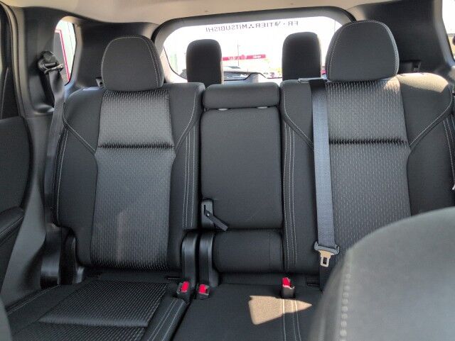 2025 Mitsubishi Outlander ES Grande Prairie AB