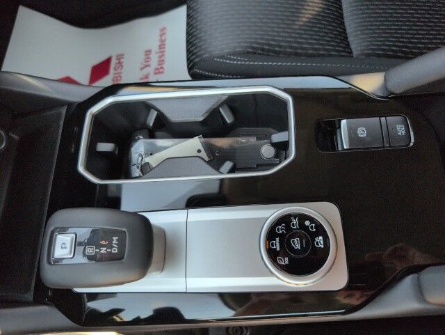 2025 Mitsubishi Outlander ES Grande Prairie AB