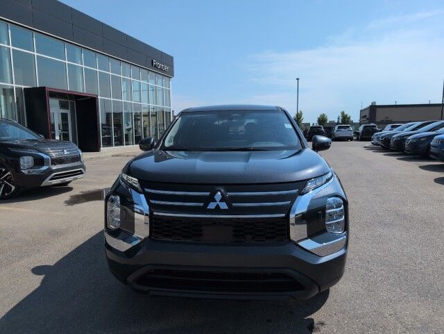 2025 Mitsubishi Outlander ES Grande Prairie AB