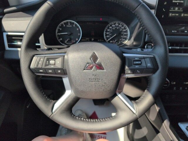 2025 Mitsubishi Outlander ES Grande Prairie AB