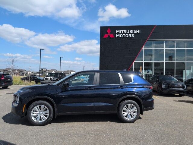 2025 Mitsubishi Outlander ES