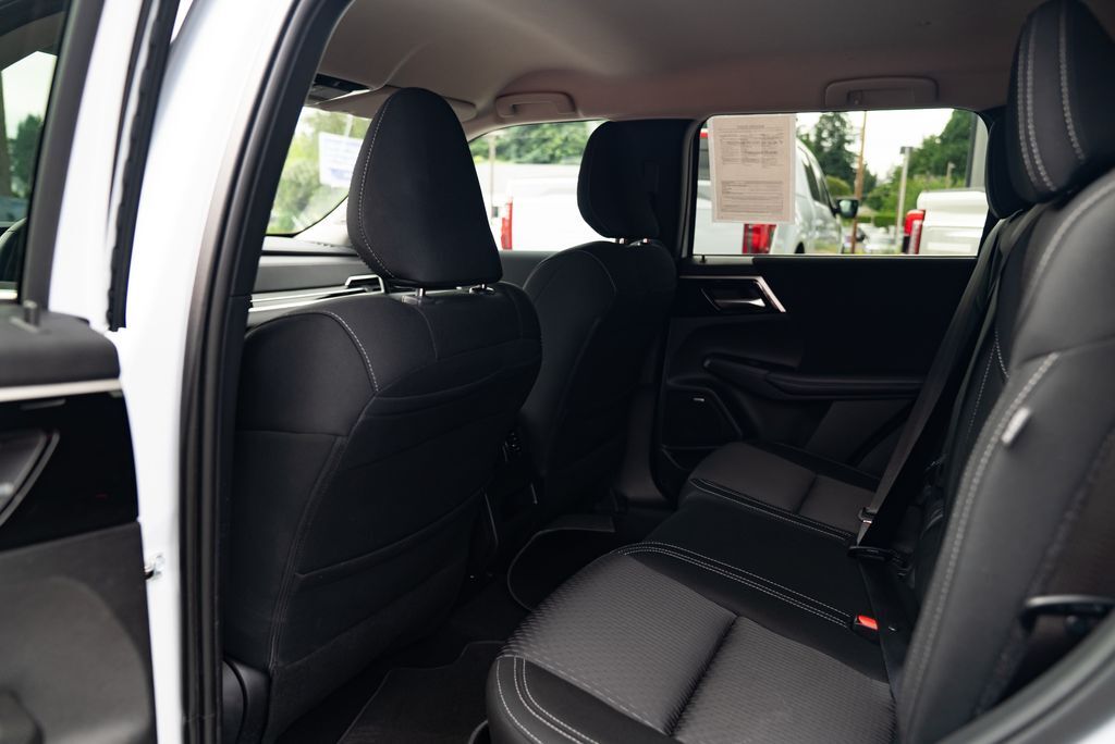 2025 Mitsubishi Outlander ES Milwaukie OR