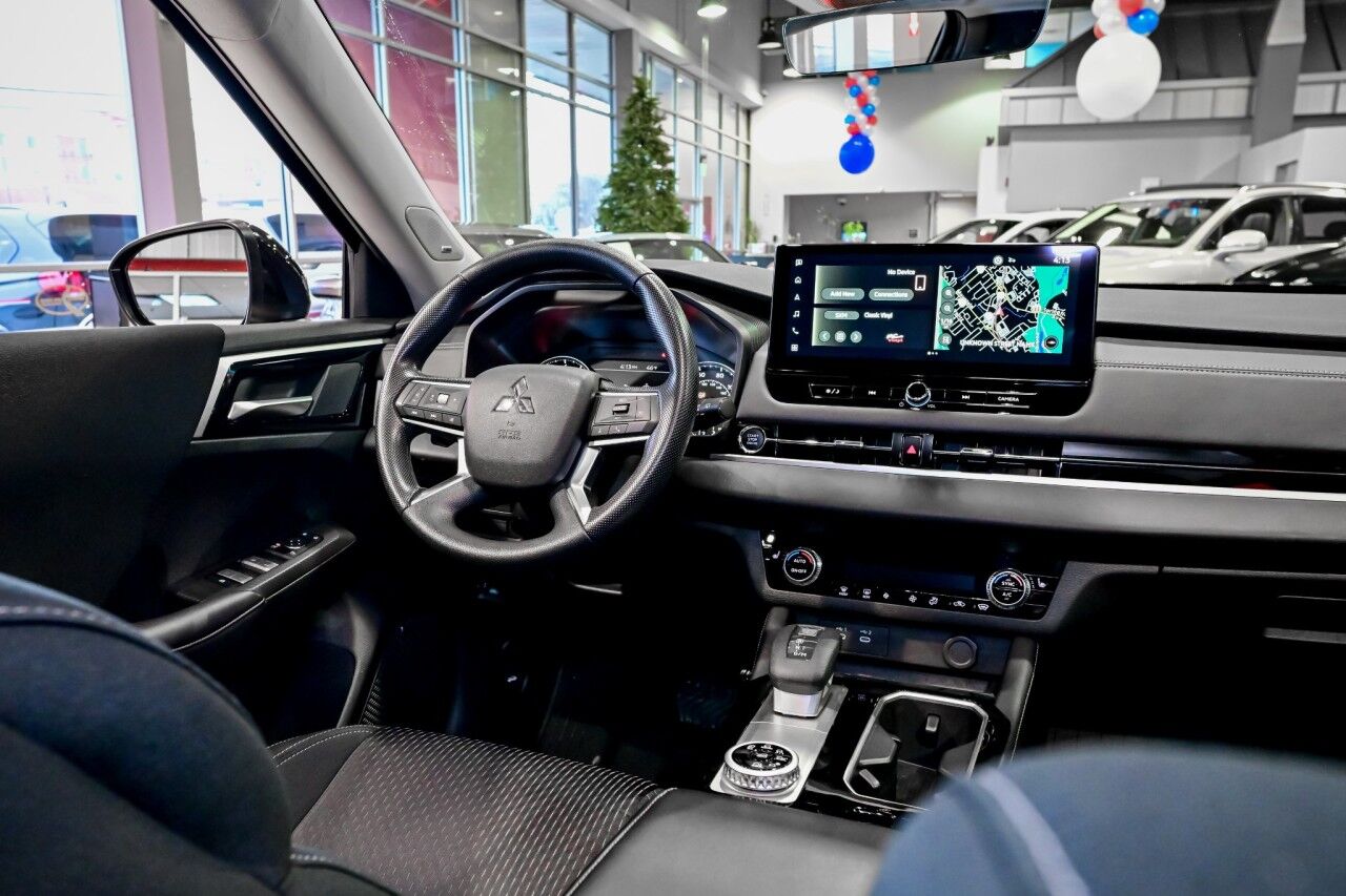 2025 Mitsubishi Outlander ES Springfield NJ