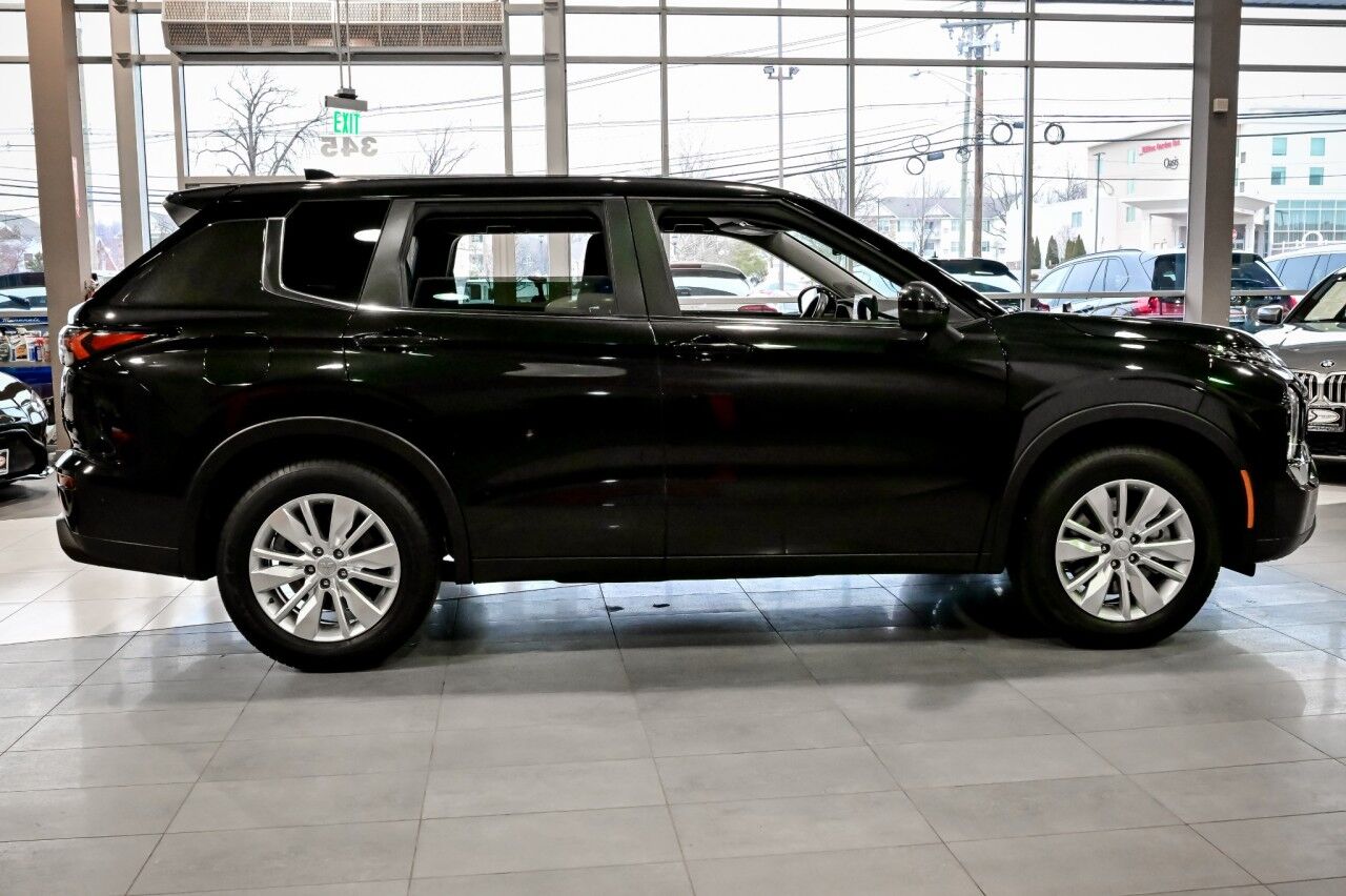 2025 Mitsubishi Outlander ES Springfield NJ